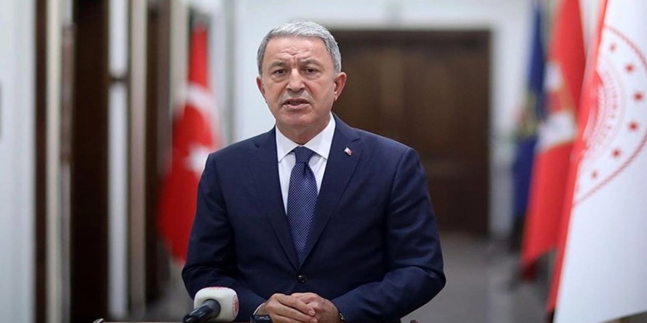 Milli Savunma Bakanı Akar, Azerbaycan'ın zaferini kutladı