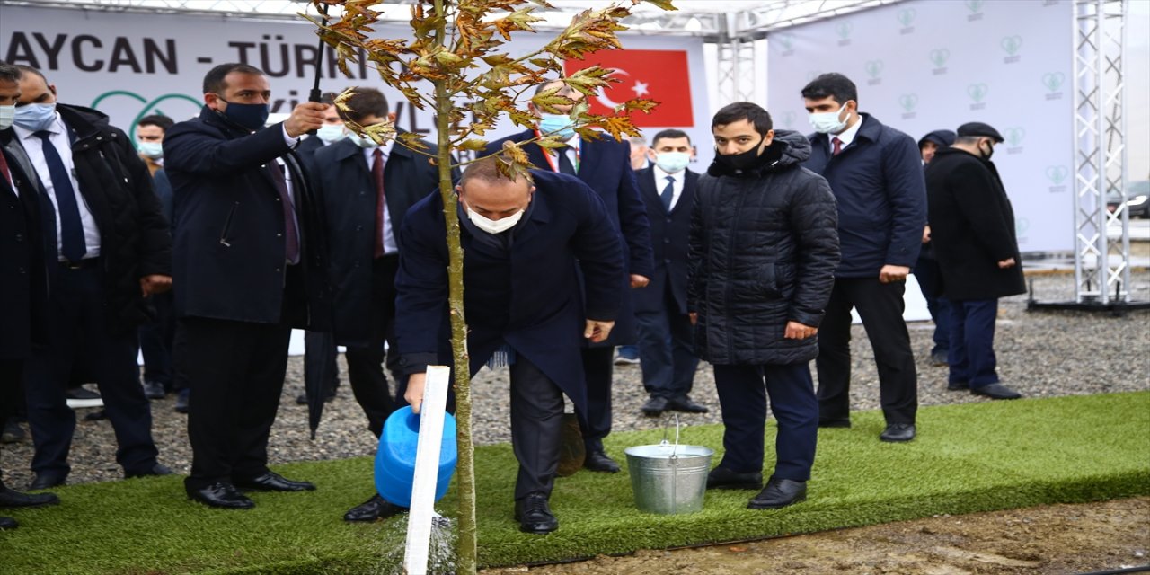 Çavuşoğlu, Azerbaycan'da "Geleceğe Nefes, Dünyaya Nefes" programına katıldı