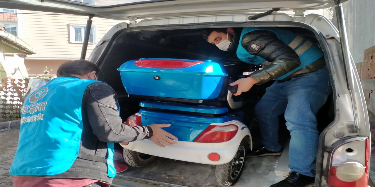 Beşir Derneği Suriyeli engelli sığınmacıya elektrikli motosiklet hediye etti