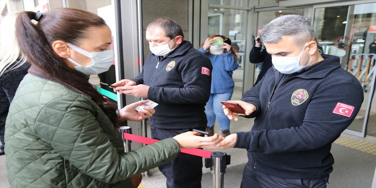 İstanbul Adliyesi'ne de artık HES koduyla giriliyor