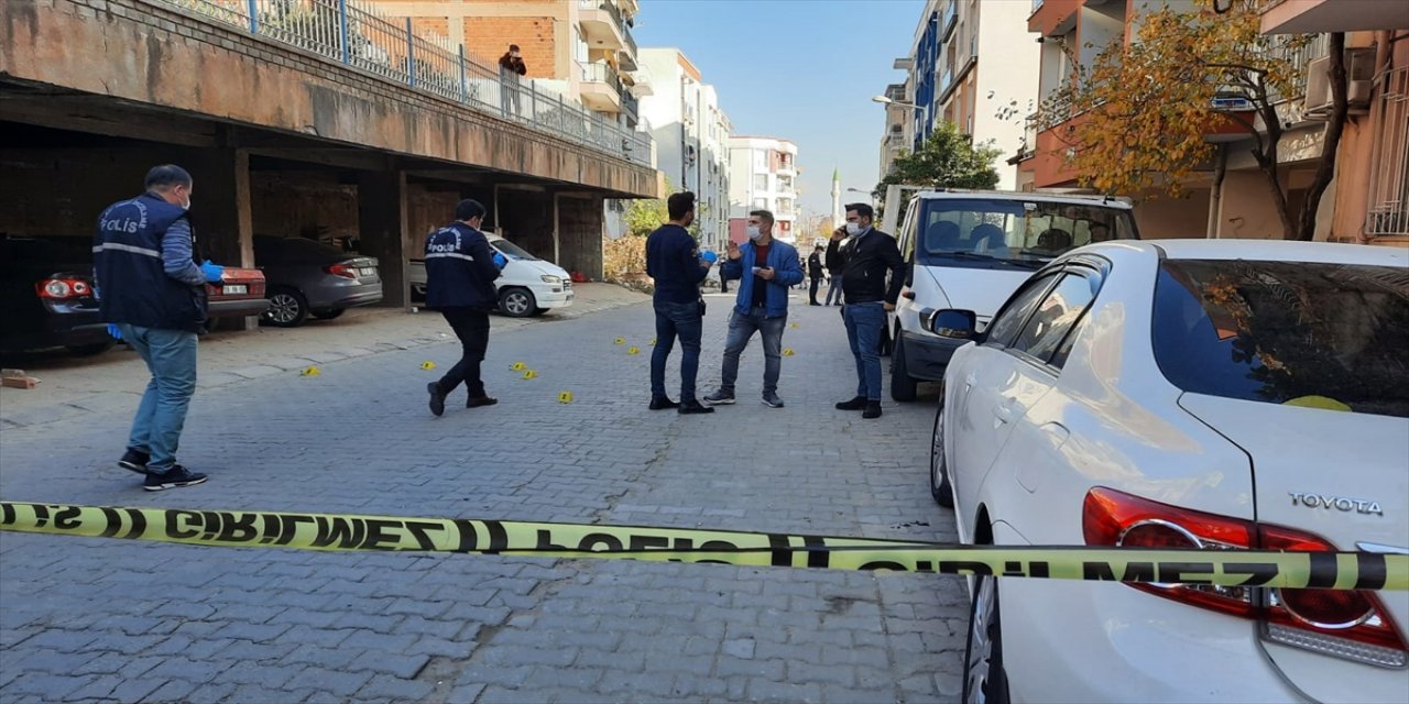 Aydın'da borç meselesinden çıkan silahlı kavgada 4 kişi yaralandı