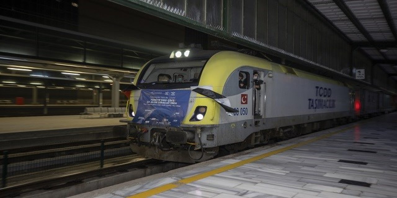 Çin'e giden ilk ihracat treni Ankara'dan geçti