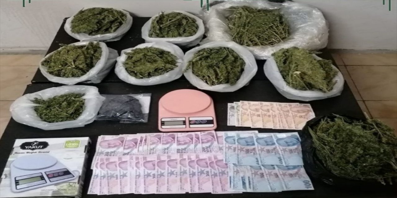 Gaziantep'te uyuşturucu operasyonu: 2 gözaltı