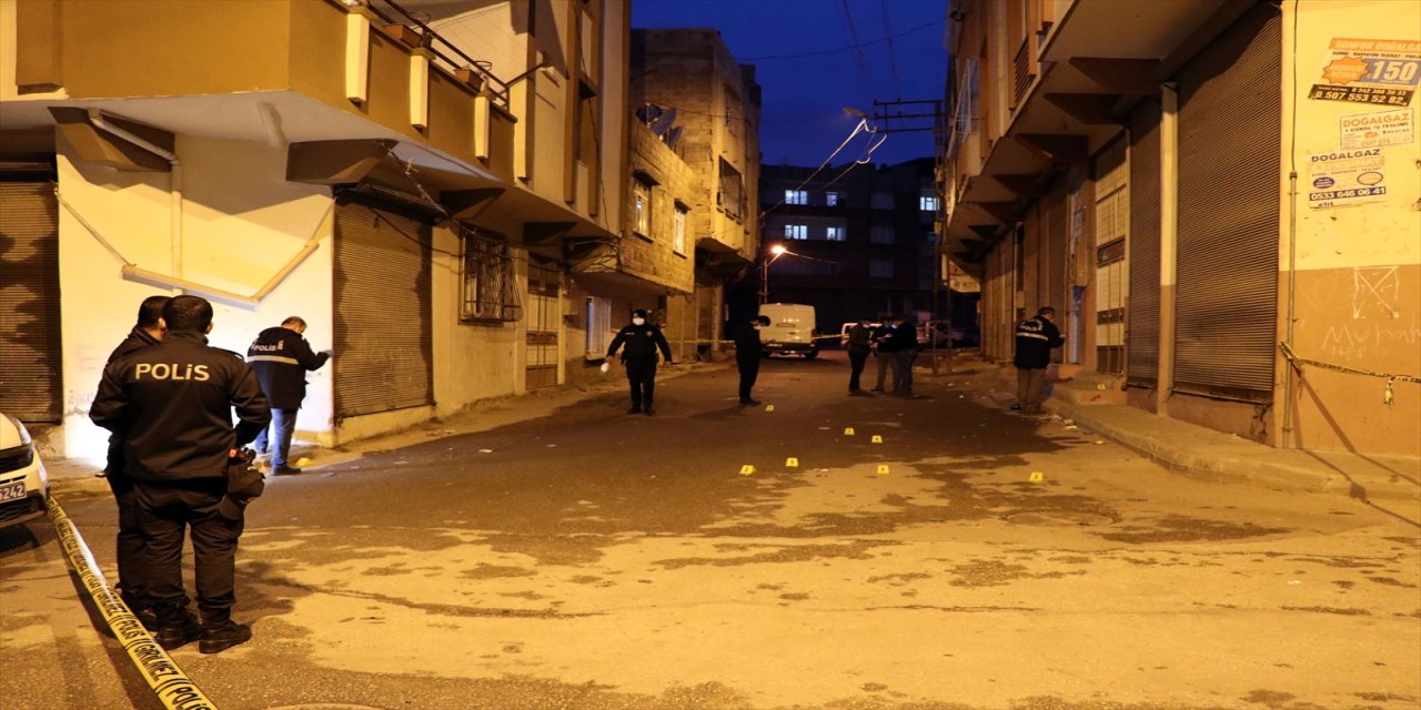 Gaziantep'te bıçaklı silahlı kavga: 1 ölü, 3 yaralı
