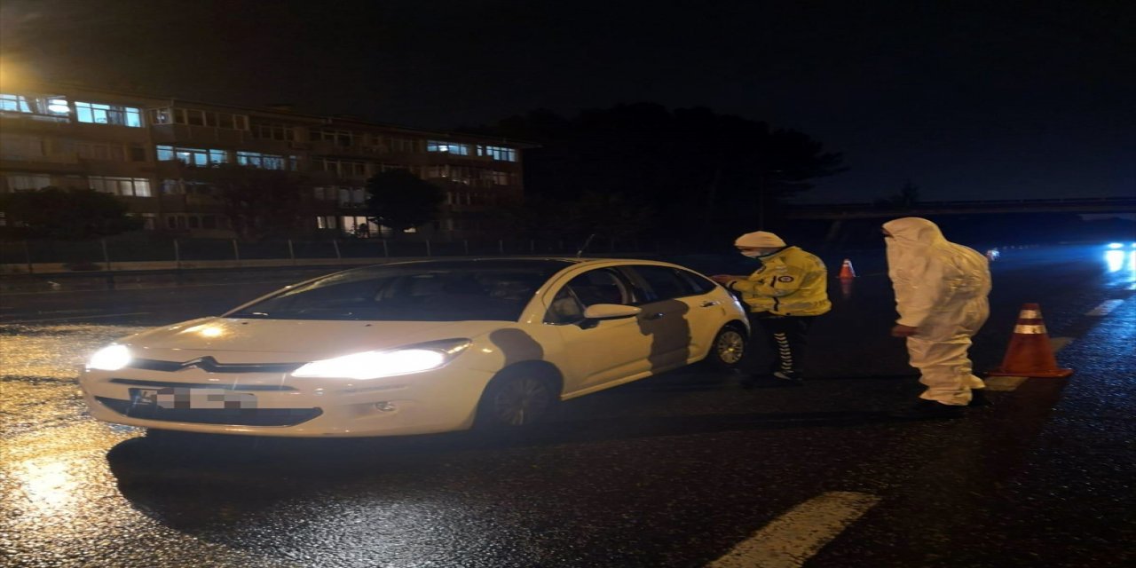 Kocaeli'de Kovid-19 tedbirlerine uymayan 242 kişiye para cezası