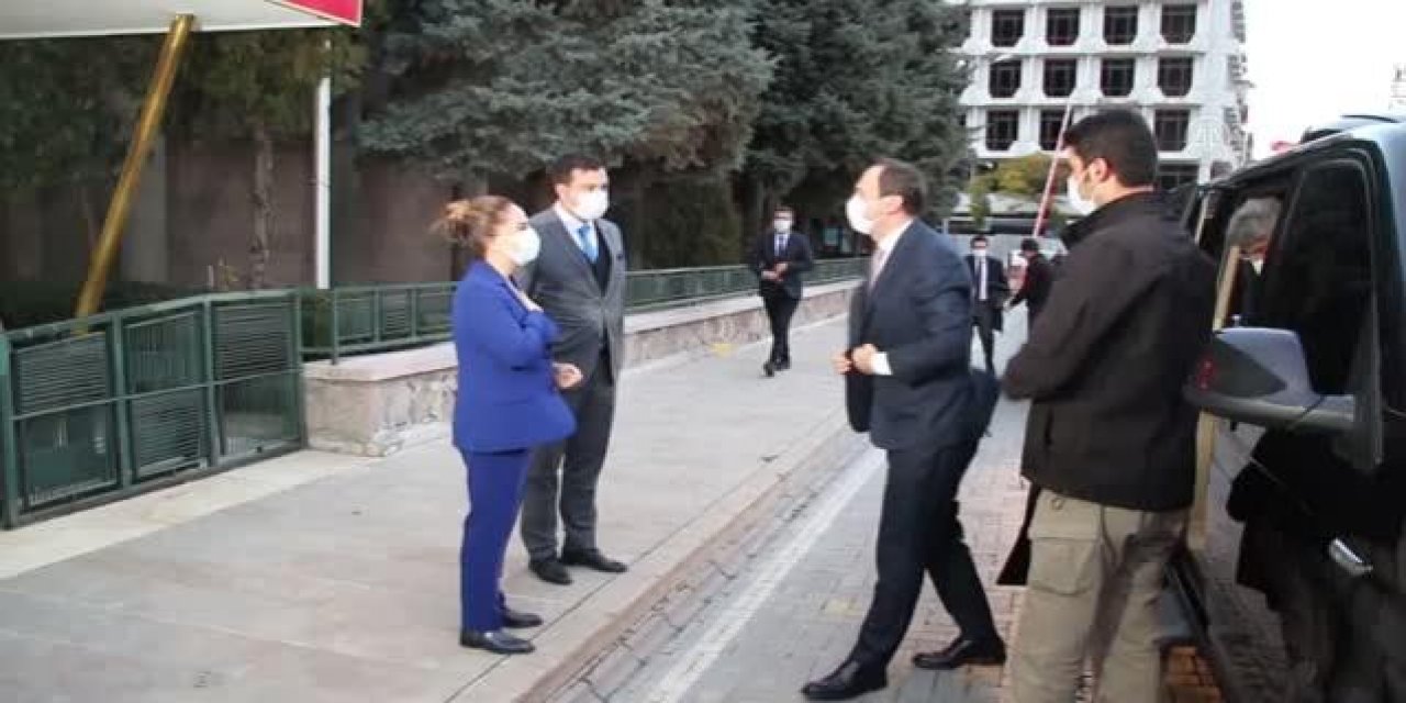 Enerji ve Tabii Kaynaklar Bakan Yardımcısı Bayraktar Uşak'taki doğal gaz kesintisi çalışmalarını değerlendirdi