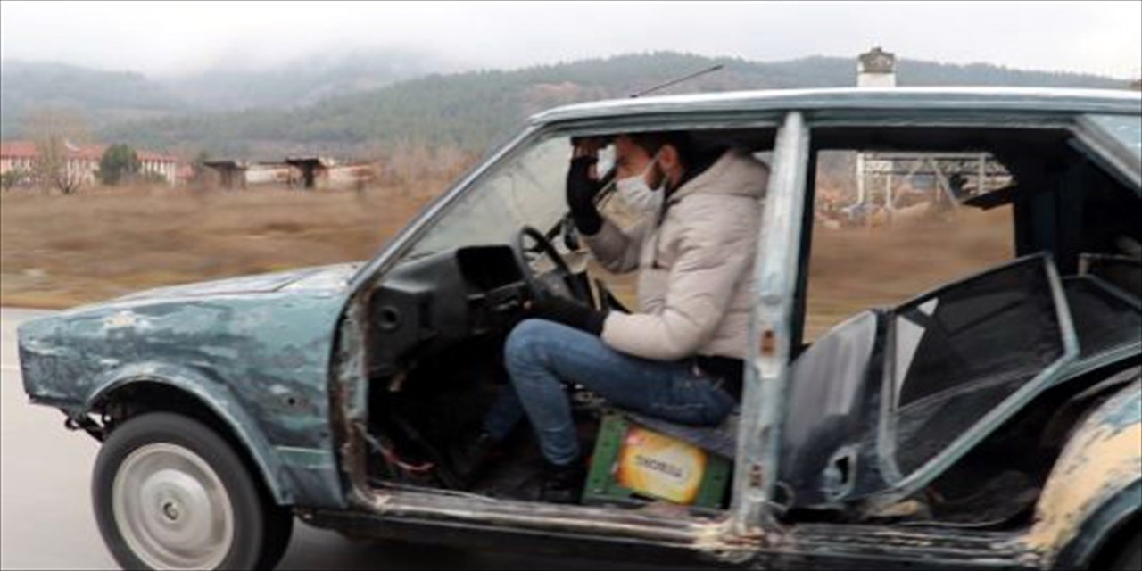 Karabük'te kapıları ve koltukları olmayan otomobille yolculuk yapan sürücüye ceza