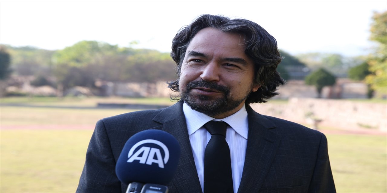 Türkiye'nin İslamabad Büyükelçiliğinde AA'nın "Yılın Fotoğrafları" oylandı