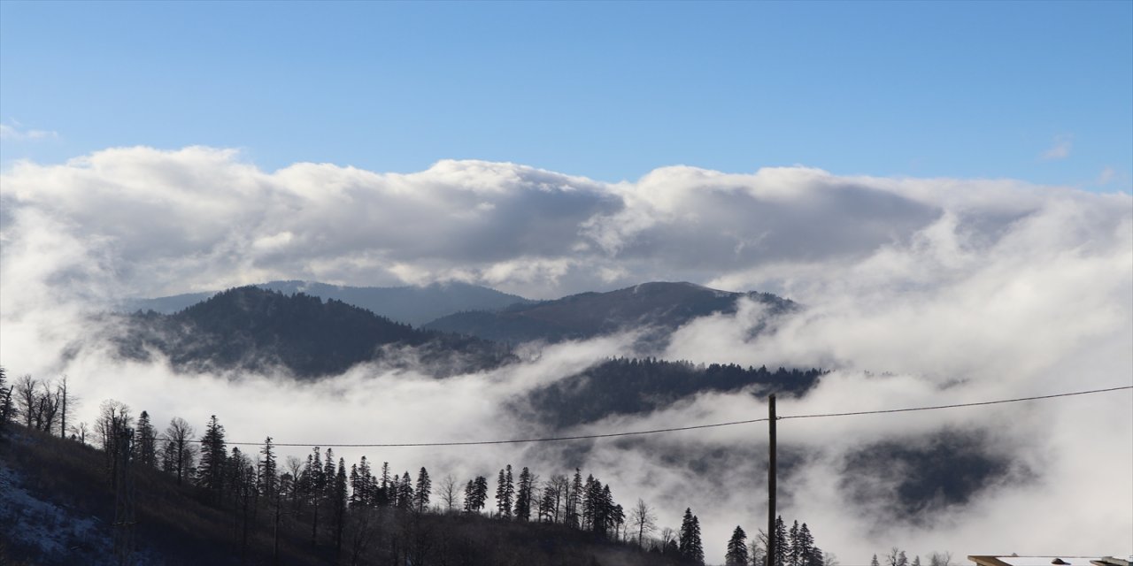 Düzce'nin zirvesindeki kar manzarası havadan görüntülendi