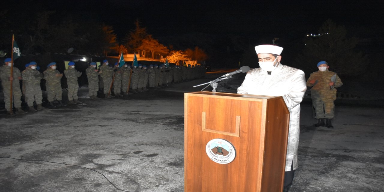 Hakkari'de çığ düşmesi sonucu şehit olan askerin naaşı törenle memleketine uğurlandı
