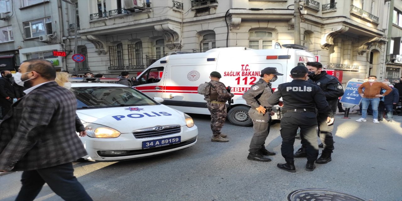 Şişli'de sağlık merkezinde rehin alınan hemşire kurtarıldı