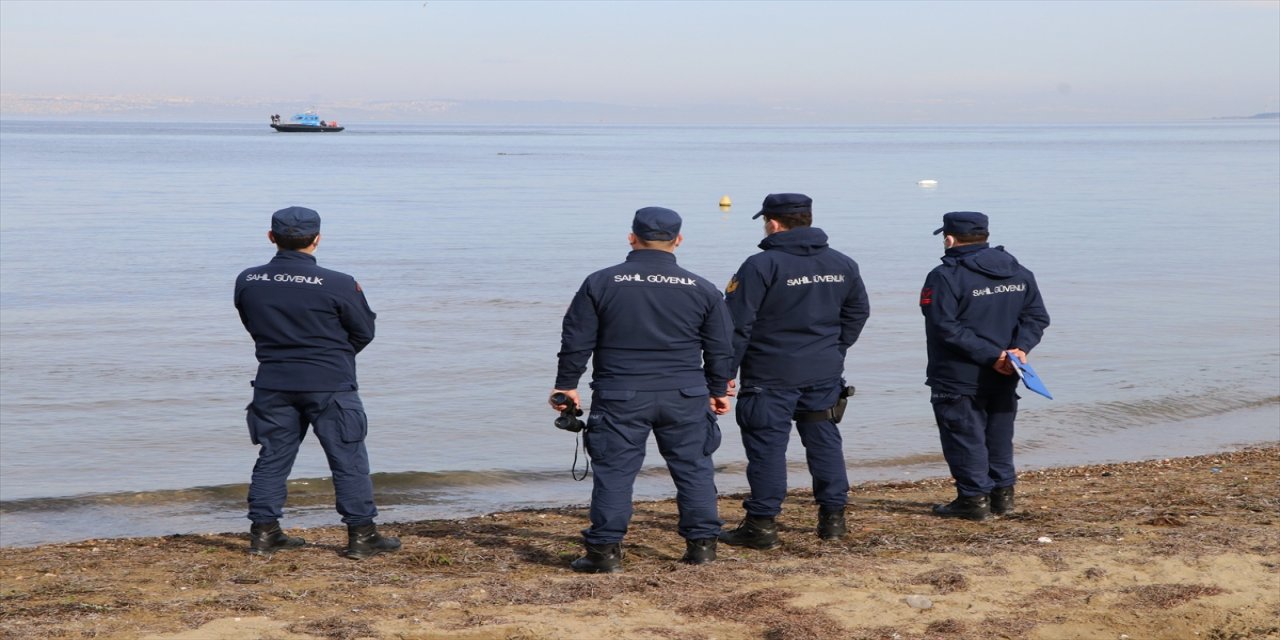 Yalova'da sandalla açıldığı denizde kaybolan kişi aranıyor