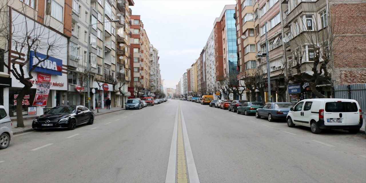 Bursa ve çevresinde sokağa çıkma kısıtlamasına riayet ediliyor