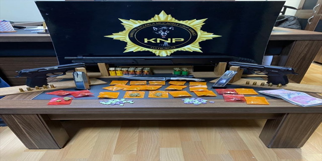 Kırklareli'nde uyuşturucu operasyonunda gözaltına alınan şüphelilerden 4'ü tutuklandı