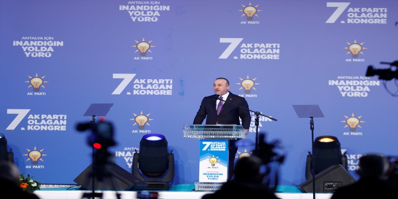 AK Parti Antalya 7. Olağan İl Kongresi yapıldı