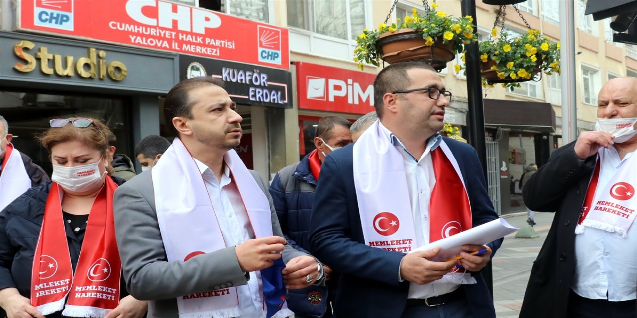 Yalova'da bir grup CHP'li, parti üyeliğinden istifa etti