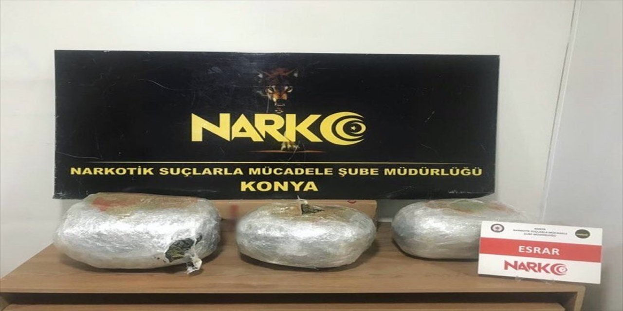 Konya'da iki araçta 13 kilo 45 gram uyuşturucu ele geçirildi