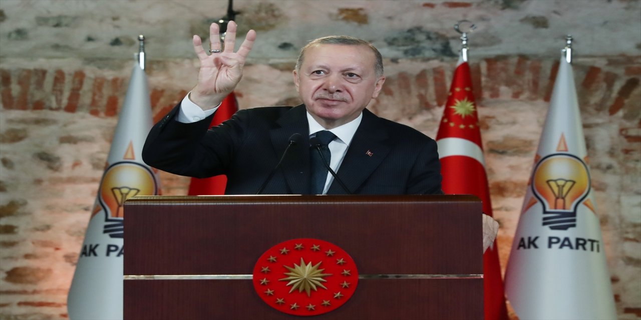 Erdoğan, 7 ilin AK Parti il kadın kolları kongrelerine canlı bağlantıyla katıldı