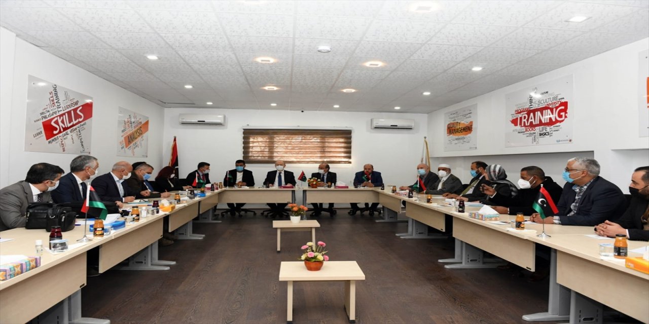 Çevre ve Şehircilik Bakan Yardımcısı Suver, Libya'da yerel yöneticilerle görüştü