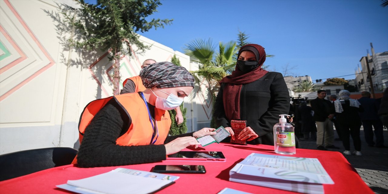 Filistin'de seçim hazırlıkları kapsamında seçmen kayıt süreci başladı