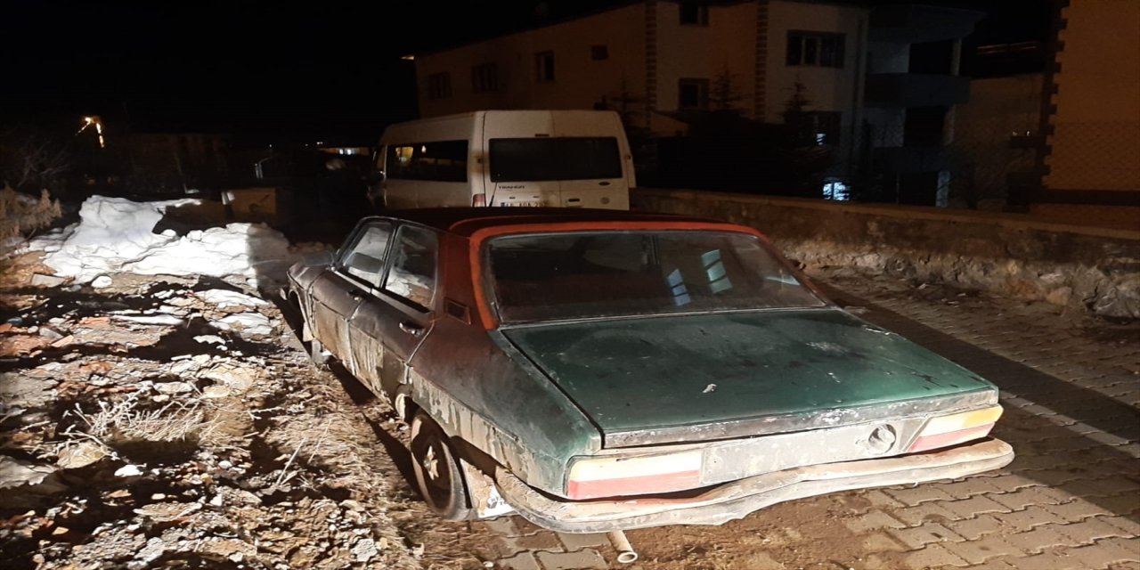 Kahramanmaraş'ta otomobil çaldıkları iddia edilen 3 kişi tutuklandı