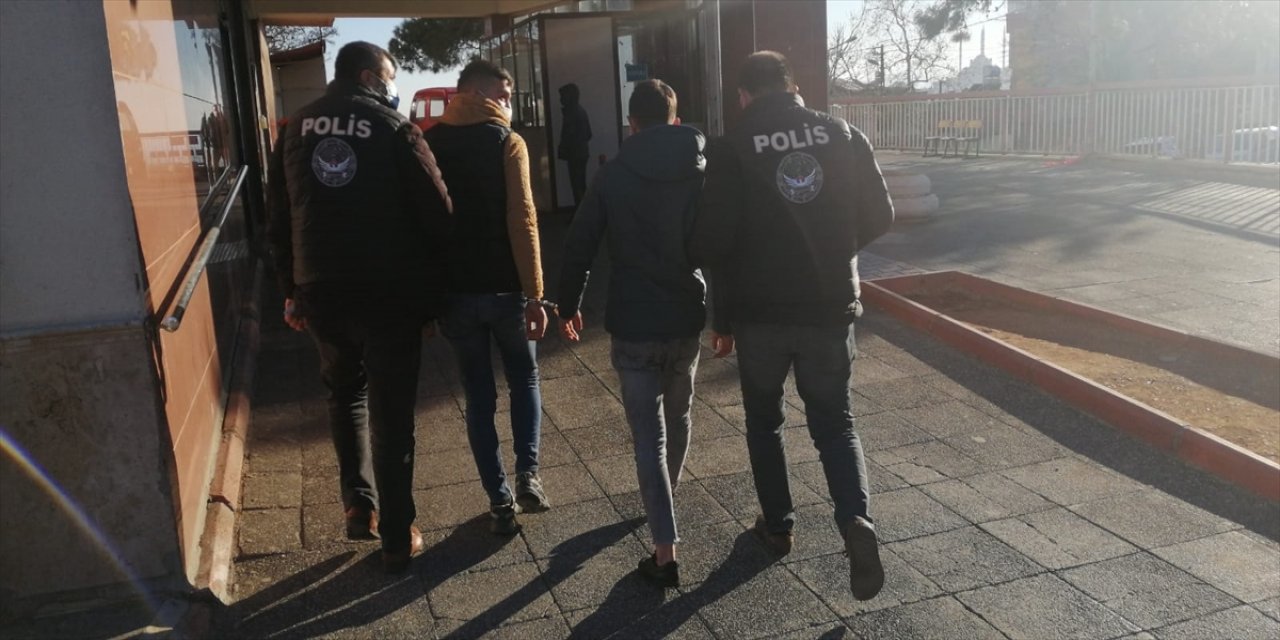 Kahramanmaraş'ta havaya ateş eden 2 şüpheli tutuklandı