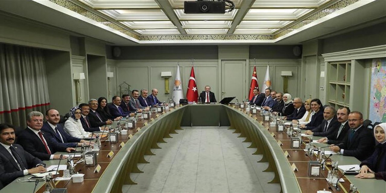 AK Parti MYK toplantısı sona erdi