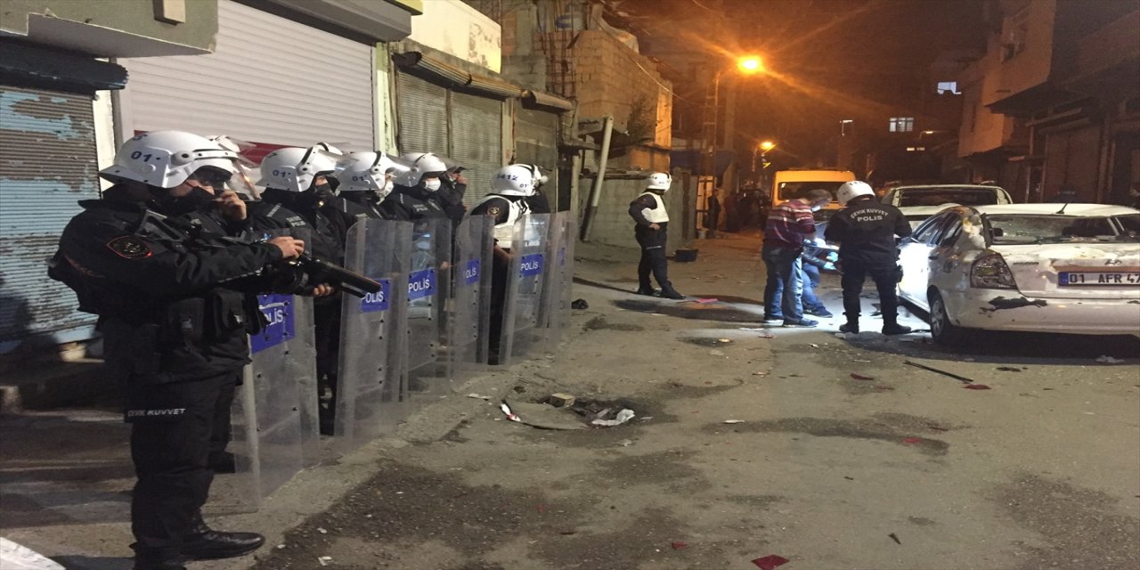 Adana'da düğünden çıkan 2 grup arasında silahlı ve bıçaklı kavga: 1 ölü, 2 yaralı