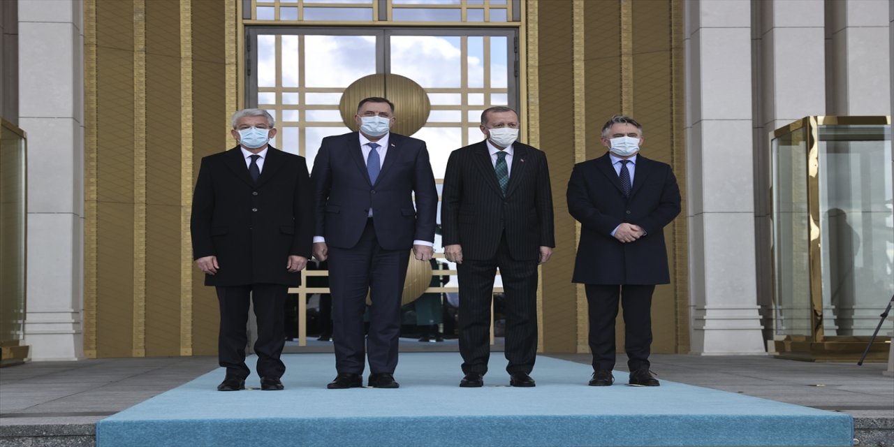 Cumhurbaşkanı Erdoğan, Bosna Hersek Devlet Başkanlığı Konseyi Başkanı Dodik'i resmi törenle karşıladı