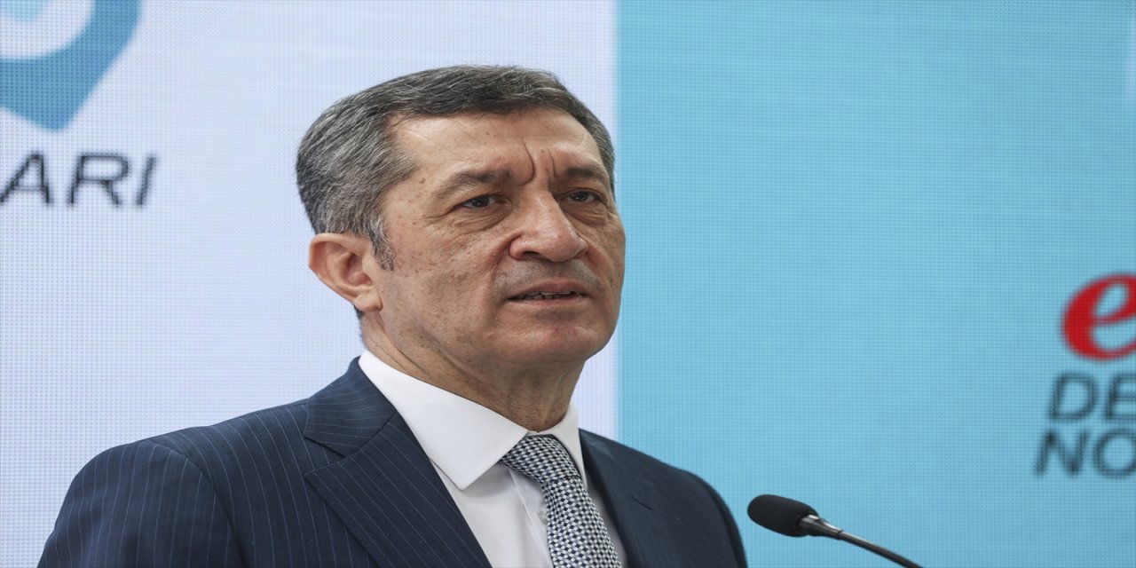 Milli Eğitim Bakanı Selçuk, EBA Destek noktalarının kalıcı olduğunu söyledi: