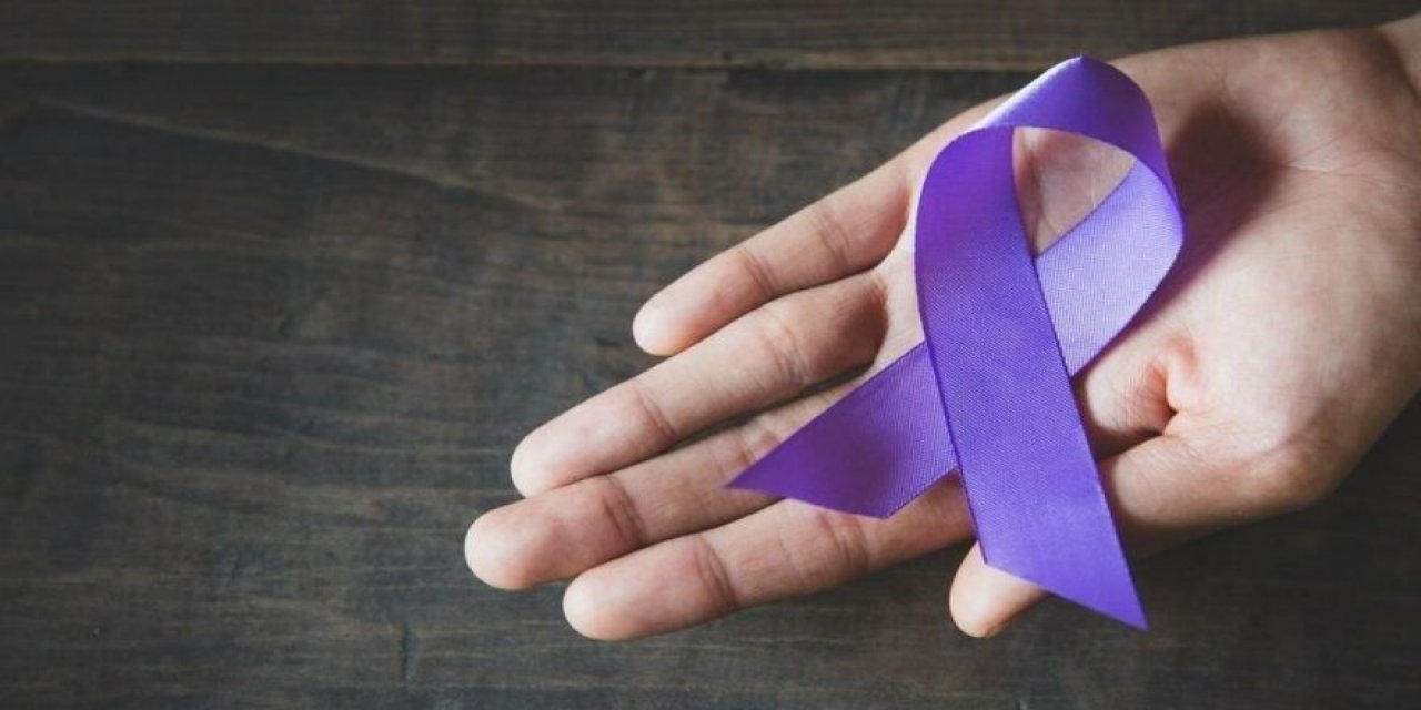 İzmir Sivil Toplum Kuruluşları Platformu'ndan, Türkiye'nin "İstanbul Sözleşmesi"nden çekilmesine destek