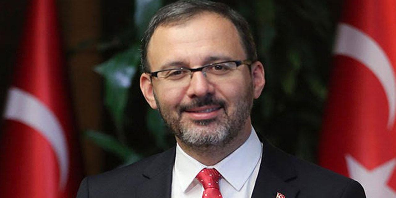 Bakan Kasapoğlu'ndan milli otomobil yarışçısı Ayhancan Güven'e tebrik