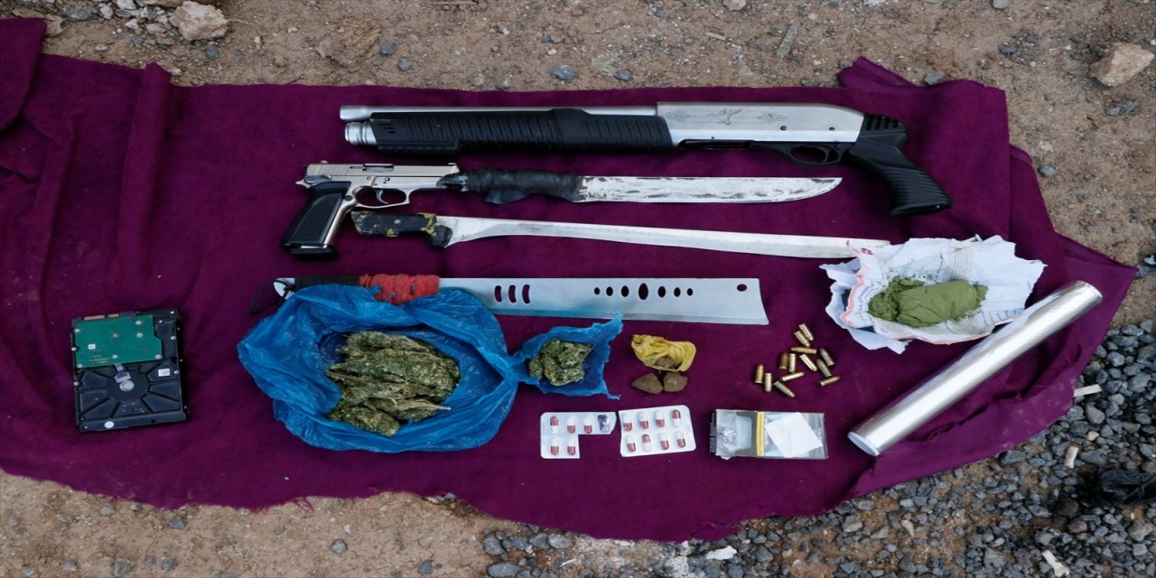 Şanlıurfa merkezli uyuşturucu operasyonunda 38 şüpheli gözaltına alındı