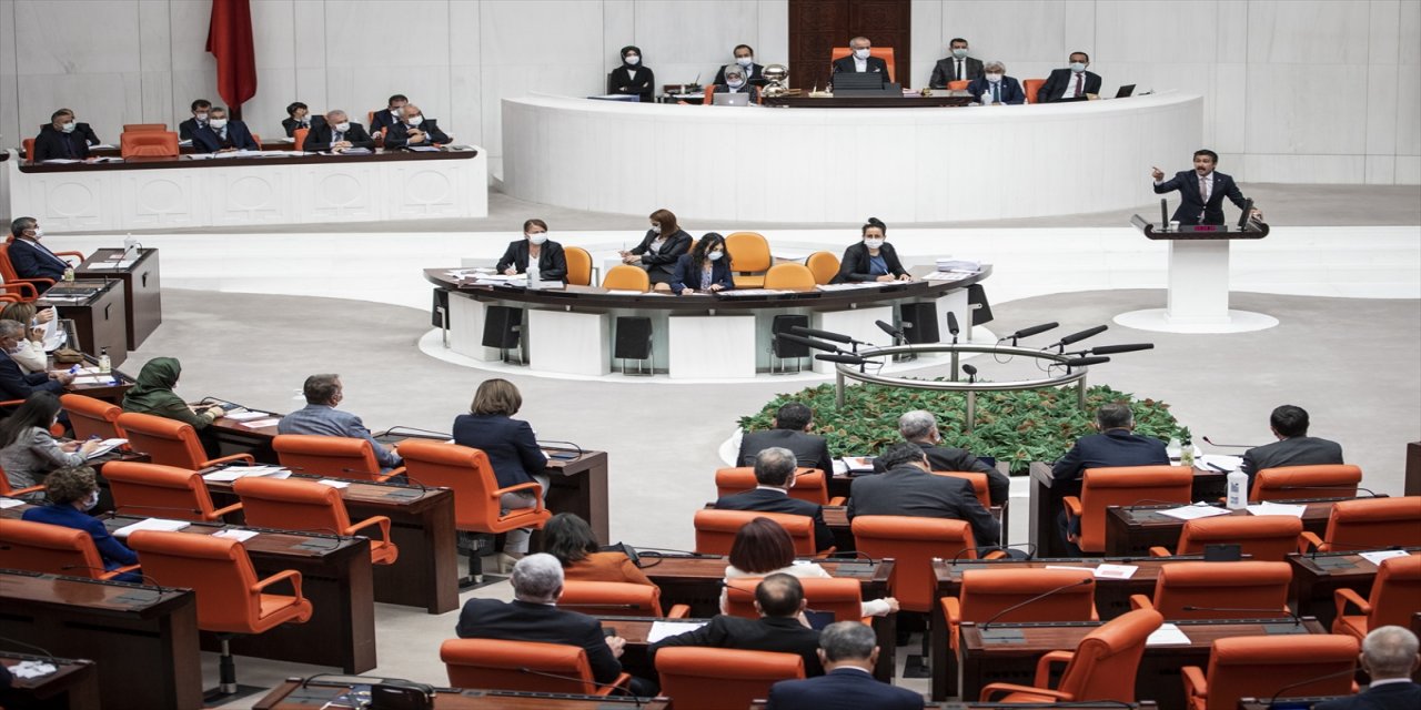 Milletvekilleri TBMM’de kayıt yaptırıyor