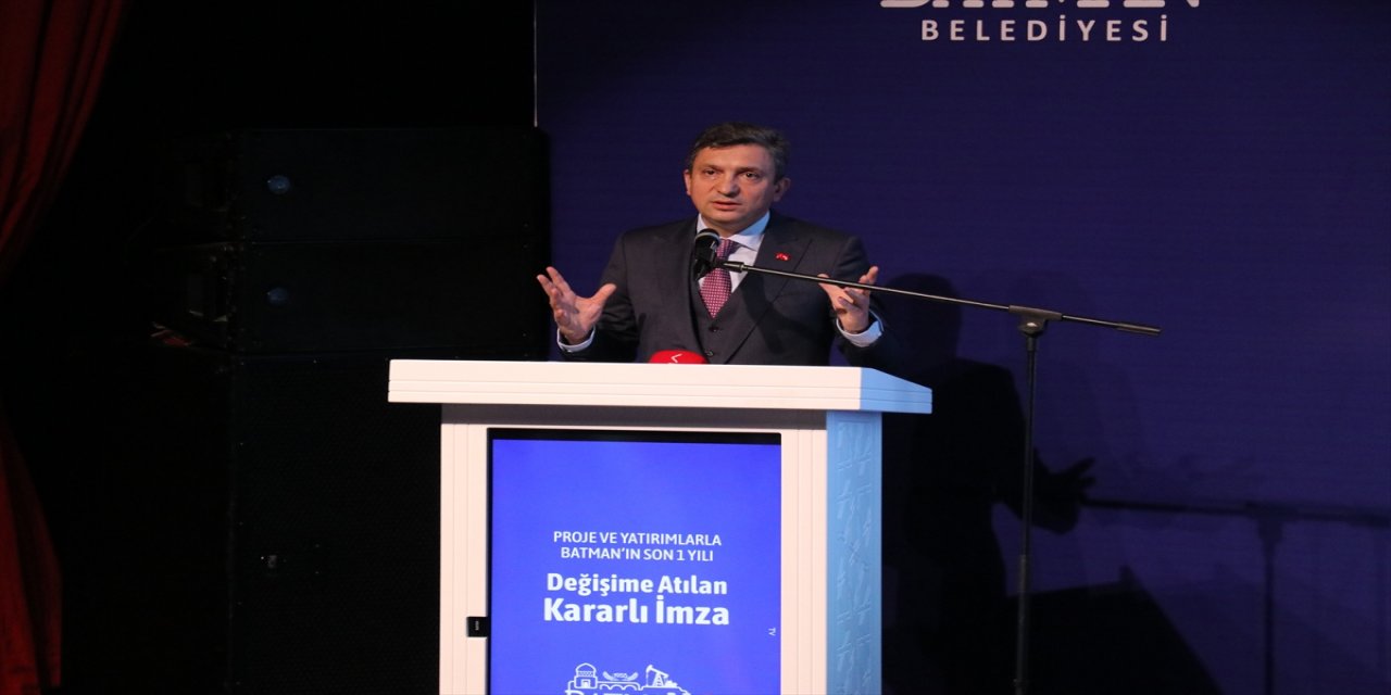 Batman Valisi ve Belediye Başkan Vekili Şahin, belediyenin bir yılını değerlendirdi