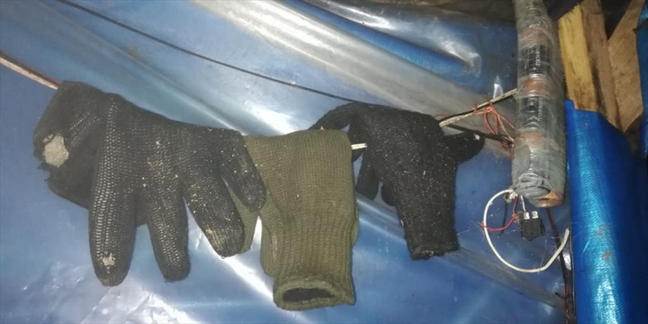 Tunceli'de teröristlerin kullandığı 3 mağara kullanılamaz hale getirildi