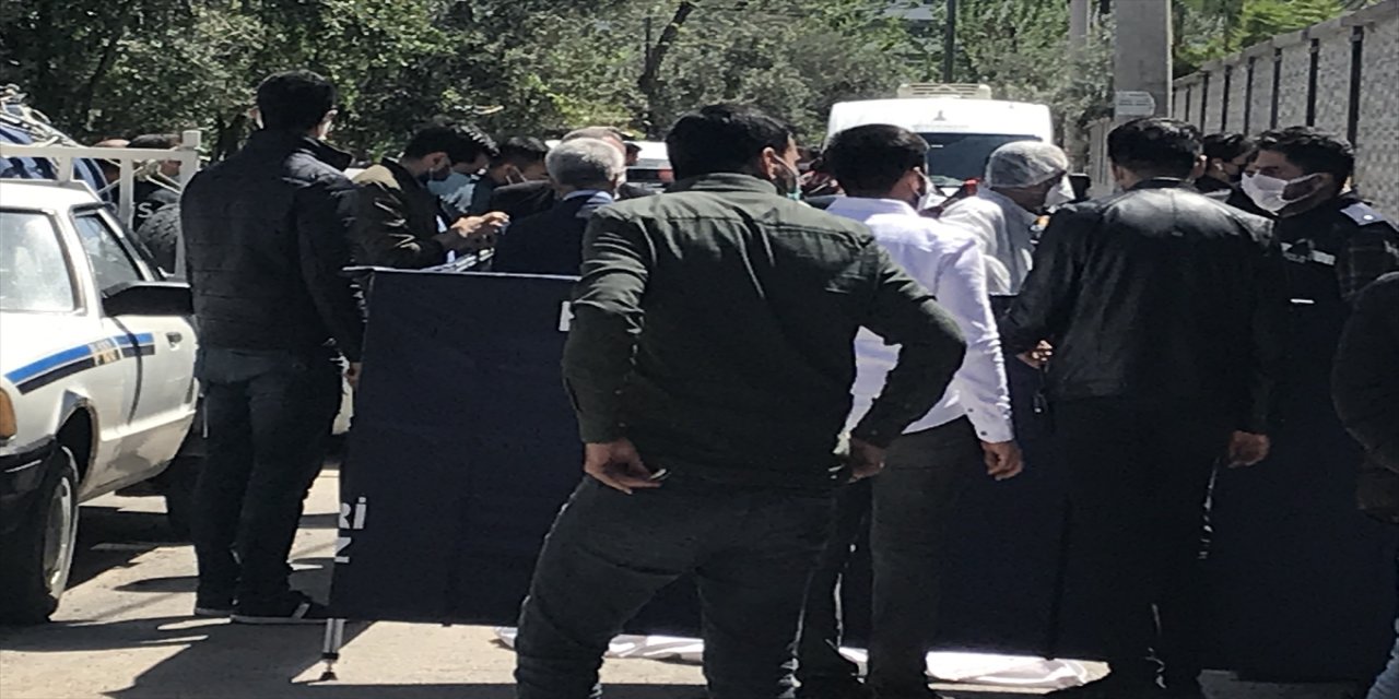 İzmir'de kardeşinin tüfekle yaraladığı kişi hayatını kaybetti