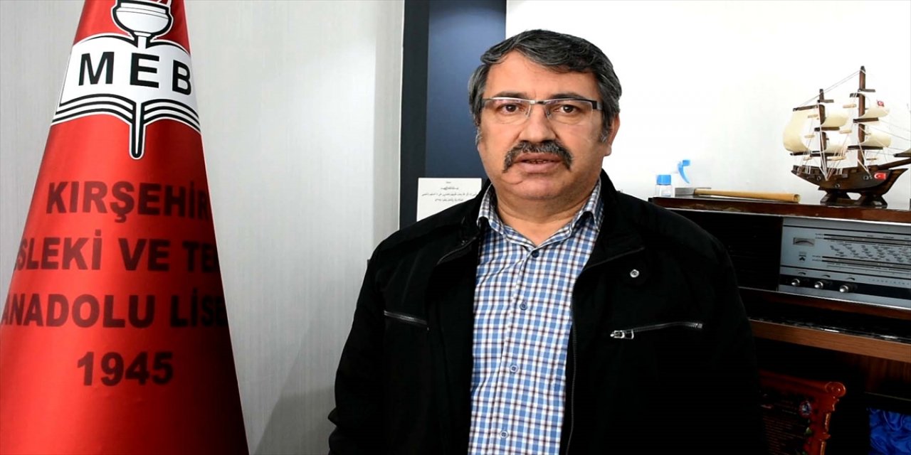 Kırşehir Meslek Lisesinde salgının başından bu yana maske ve dezenfektan üretimi durmadı