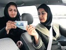 Tahran'da kadın şoförler reveçta