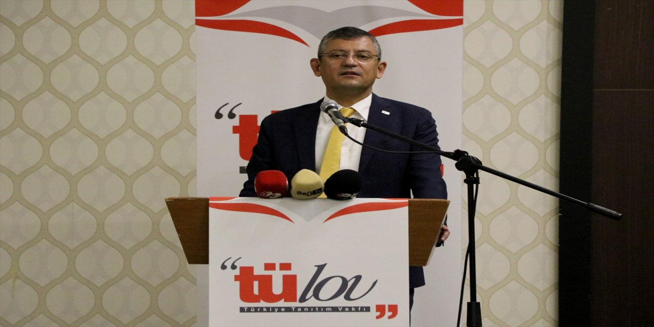 CHP Grup Başkanvekili Özel, Edirne'de "Laiklik Üzerine Düşünceler" paneline katıldı