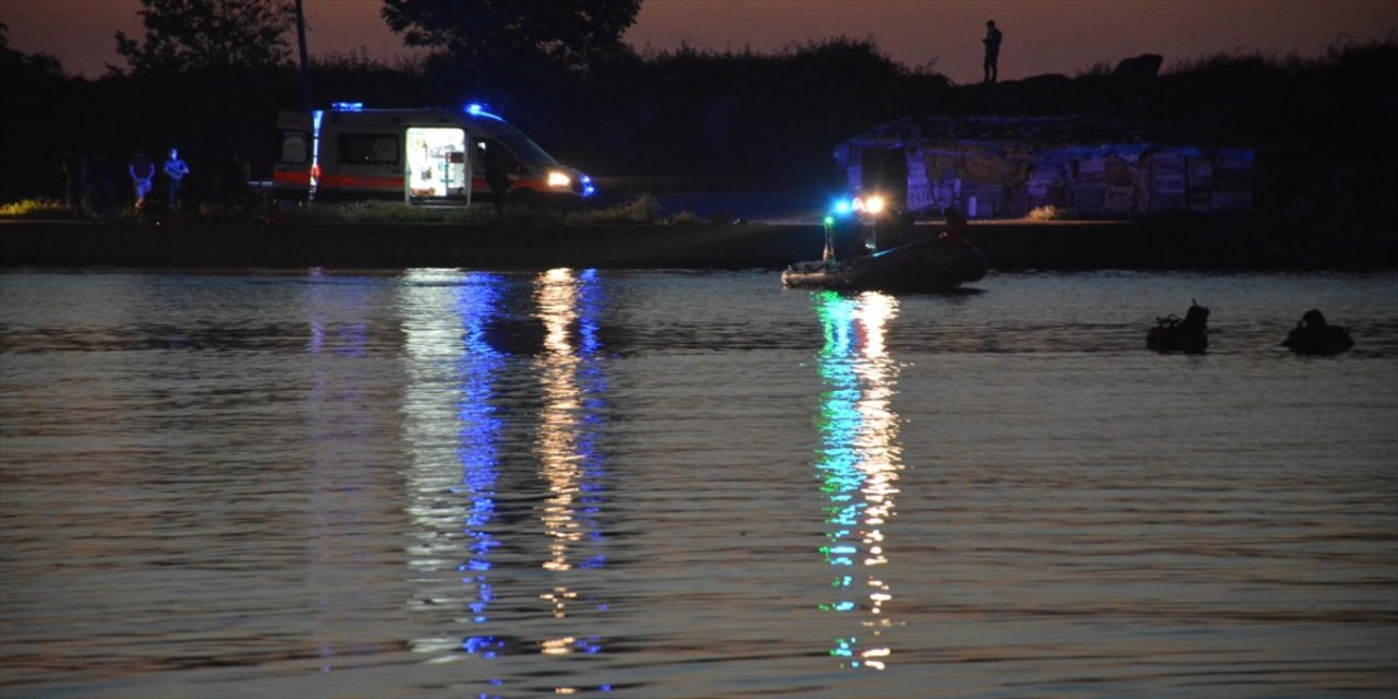 Giresun'da denizde kaybolan iki gençten birinin cansız bedenine ulaşıldı