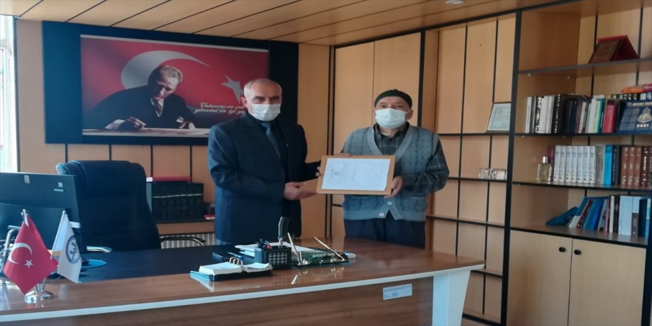 Zonguldaklı merhum hayırseverin TDV'ye bağışladığı binanın devir teslimi yapıldı