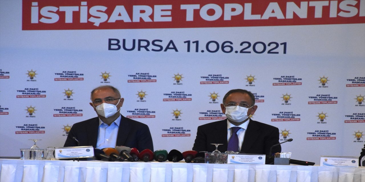 AK Parti Genel Başkan Yardımcısı Özhaseki, Bursa'da yerel yönetimler istişare toplantısında konuştu