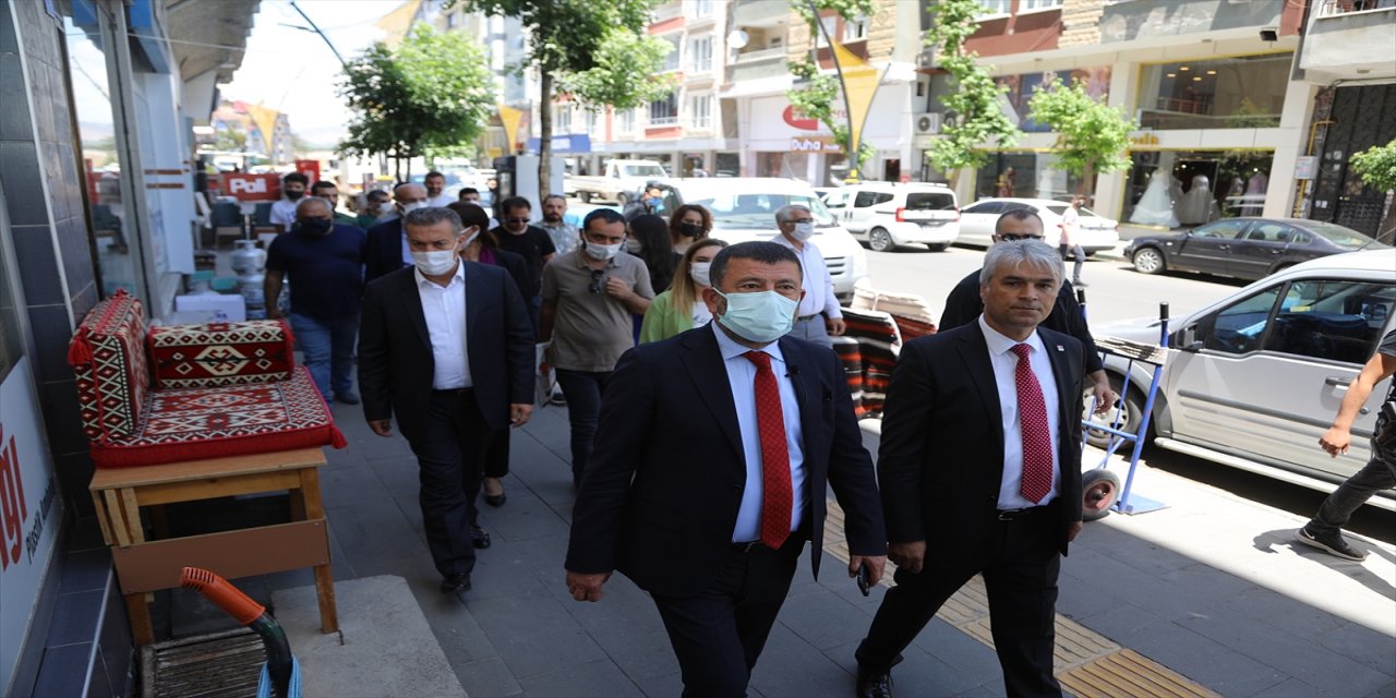 CHP Ekonomi ve Esnaf masaları üyeleri Bingöl'de ziyaretlerde bulundu