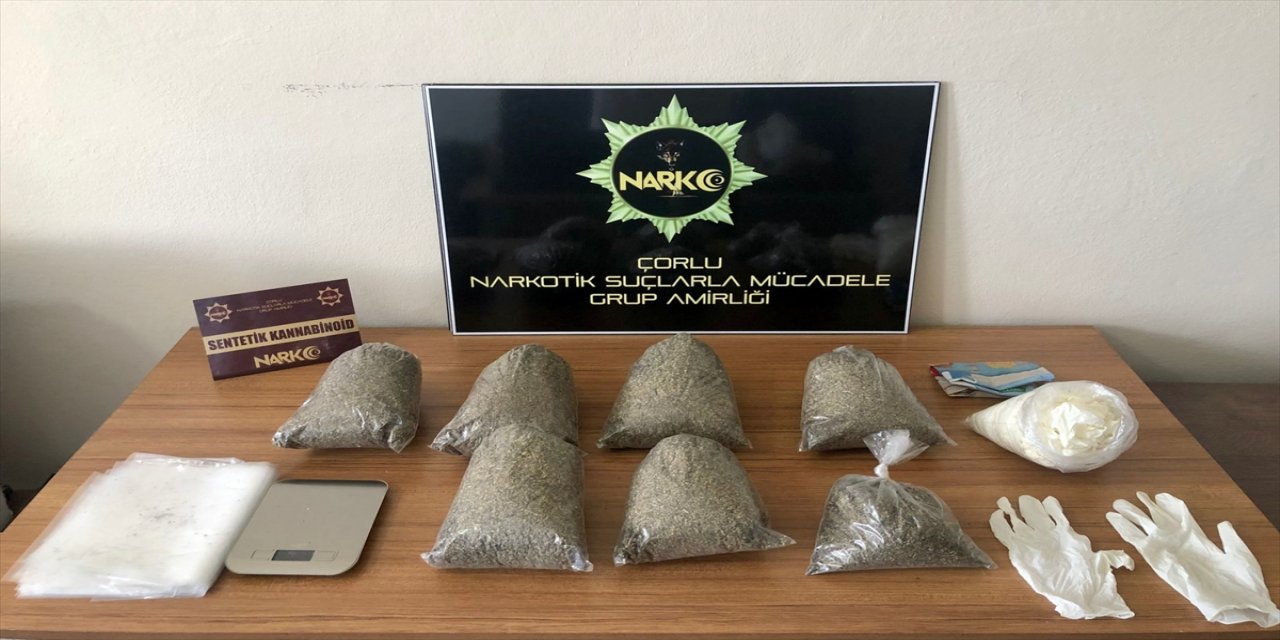 Tekirdağ'da ormanlık alanda 2 kilo 380 gram bonzai ele geçirildi