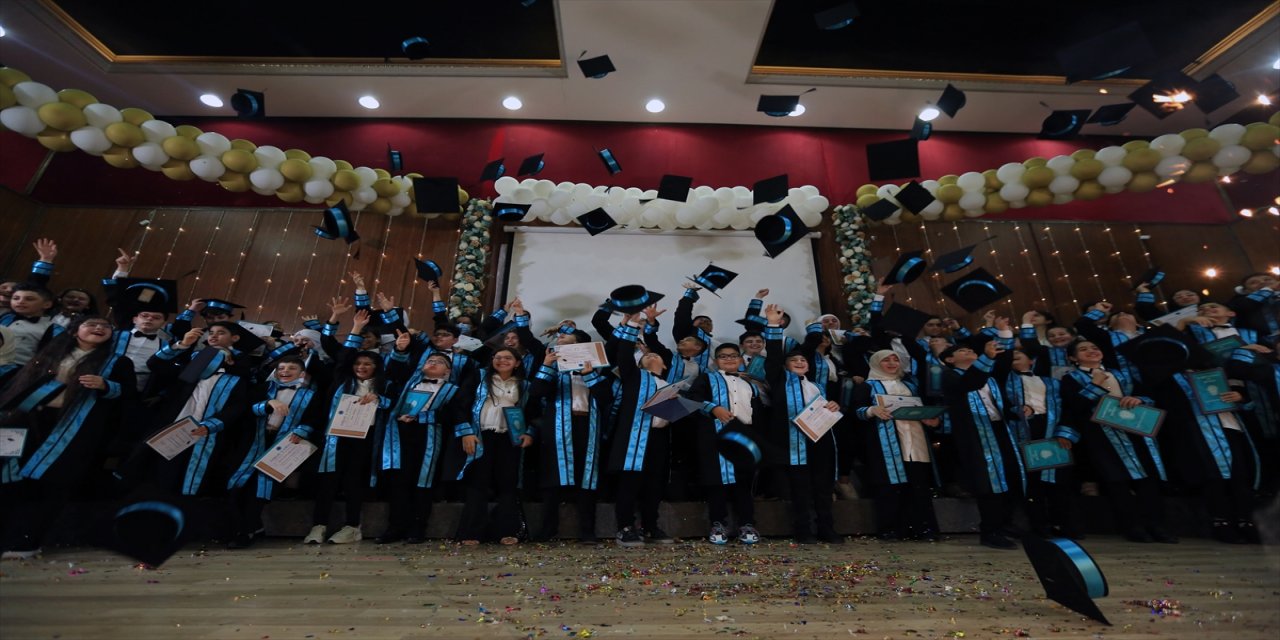 Irak'ta Maarif Bağdat Okullarında mezuniyet töreni düzenlendi