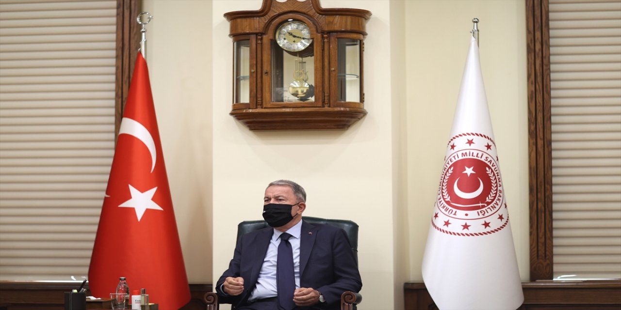 Akar, Kara Kuvvetlerinin 2230. kuruluş yıl dönümünde Orgeneral Dündar ve beraberindeki personeli kabul etti