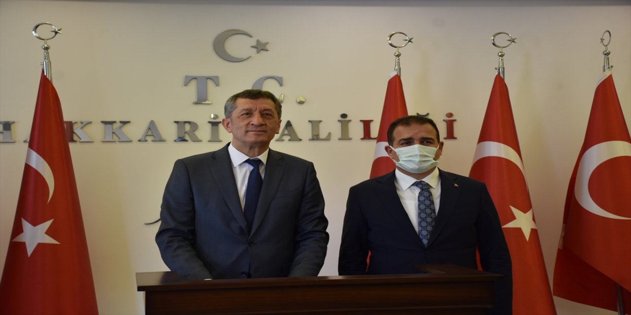 Milli Eğitim Bakanı Selçuk, Hakkari'de toplu açılış töreninde konuştu