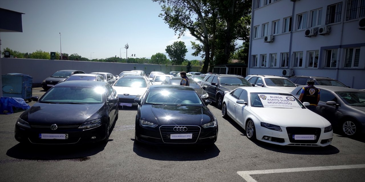 Bursa merkezli 3 ilde "change araç" operasyonunda 15 şüpheli yakalandı