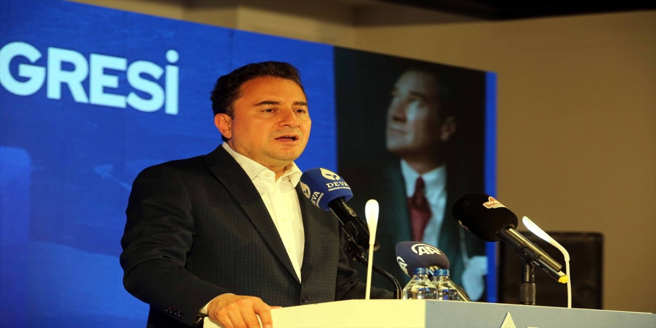 DEVA Partisi Genel Başkanı Babacan, partisinin Bafra İlçe Kongresi'ne katıldı: